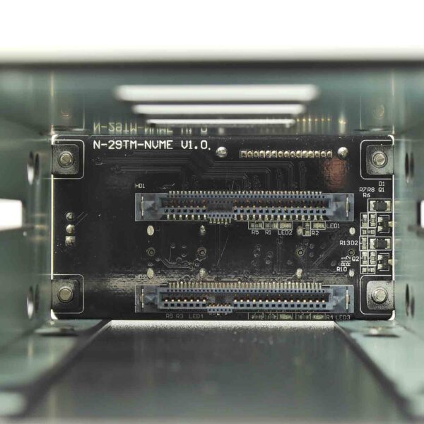 Корзина NR-29NVME15 1 x 5.25" с салазками "горячей" замены для 2 х 2,5" NVME, черная — изображение 4